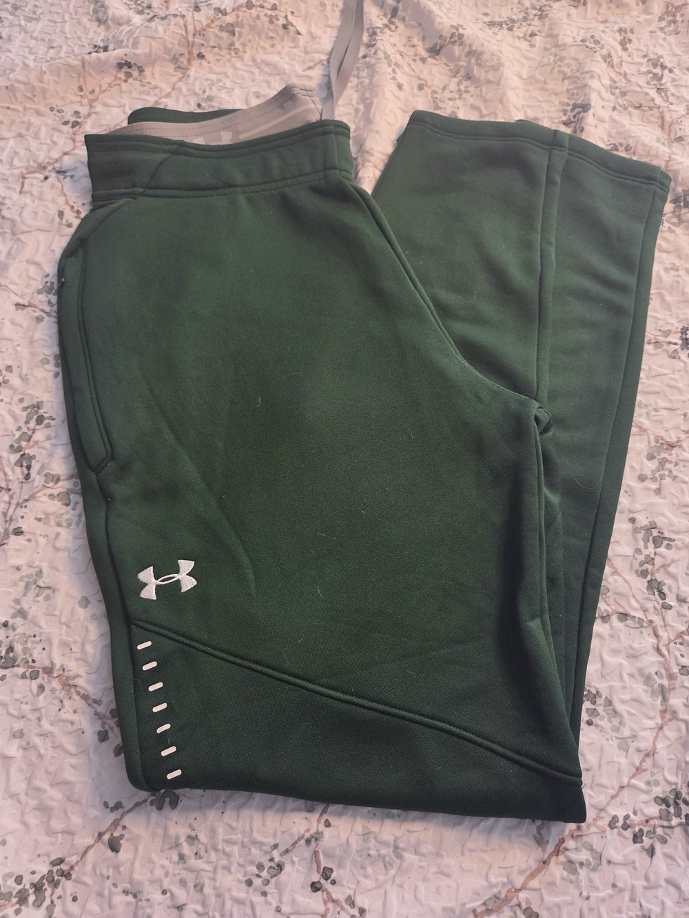 Under Armour Women's Green Athletic Sweatpants